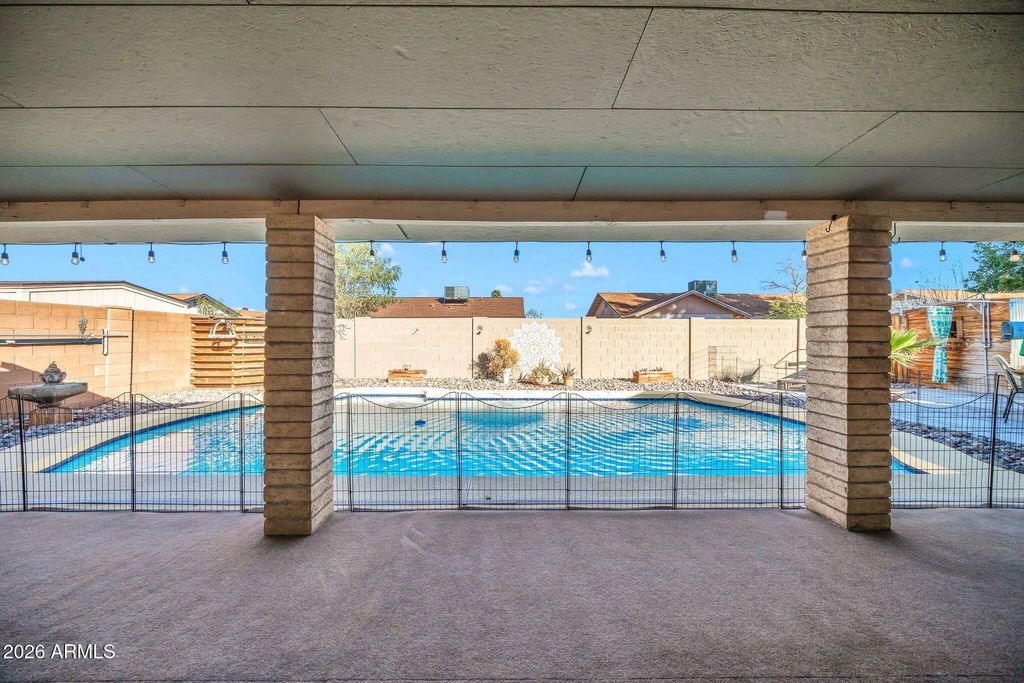 Image 33 of property listing at 8342 W SELDON Lane, Peoria, AZ 85345