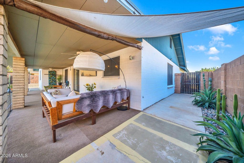 Image 35 of property listing at 8342 W SELDON Lane, Peoria, AZ 85345