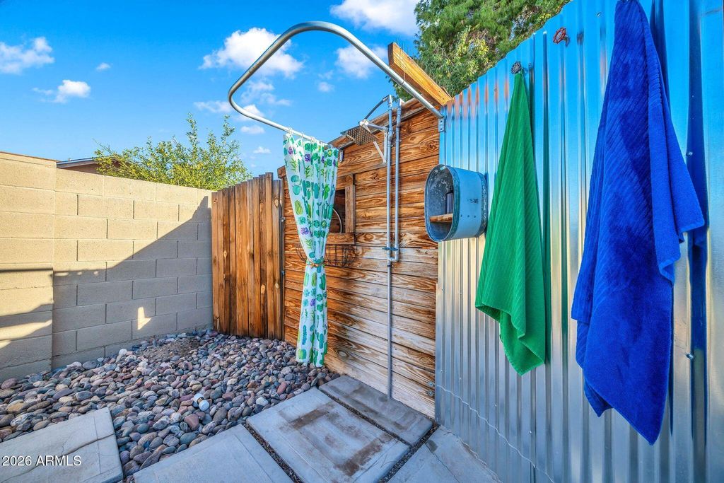 Image 37 of property listing at 8342 W SELDON Lane, Peoria, AZ 85345