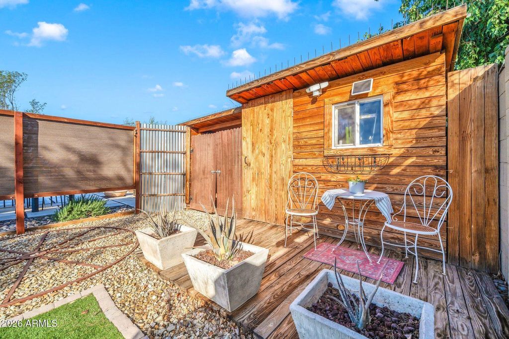 Image 38 of property listing at 8342 W SELDON Lane, Peoria, AZ 85345