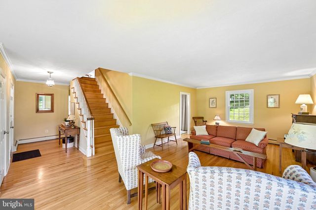 36 DOGWOOD LN, Glen Mills, PA 19342