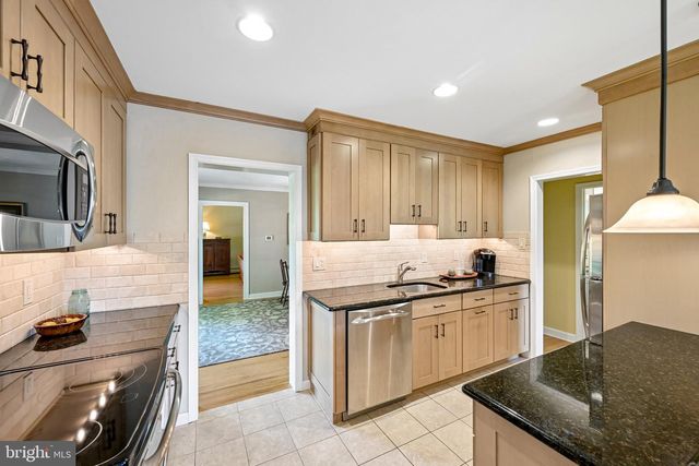 36 DOGWOOD LN, Glen Mills, PA 19342