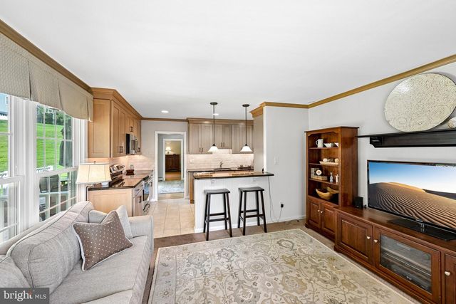 36 DOGWOOD LN, Glen Mills, PA 19342