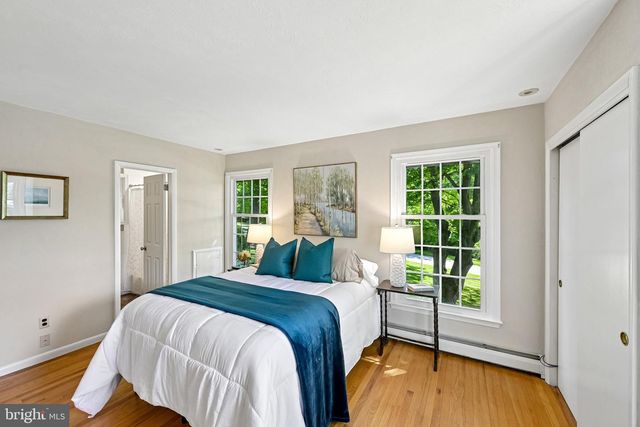 36 DOGWOOD LN, Glen Mills, PA 19342