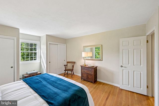 36 DOGWOOD LN, Glen Mills, PA 19342