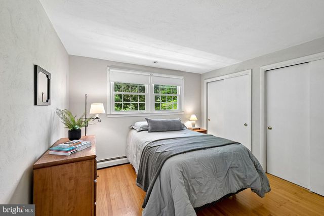 36 DOGWOOD LN, Glen Mills, PA 19342