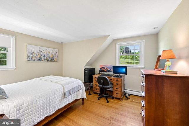 36 DOGWOOD LN, Glen Mills, PA 19342