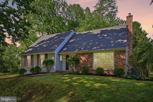 36 DOGWOOD LN, Glen Mills, PA 19342