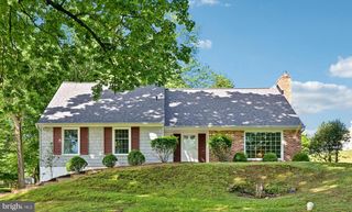 36 DOGWOOD LN, Glen Mills, PA 19342