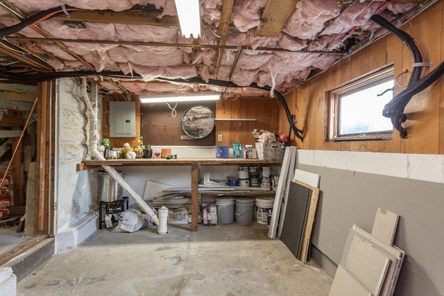 100 Potter Street, Dartmouth, MA 02748