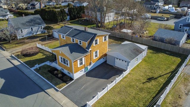 100 Potter Street, Dartmouth, MA 02748