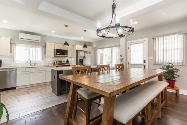 100 Potter Street, Dartmouth, MA 02748