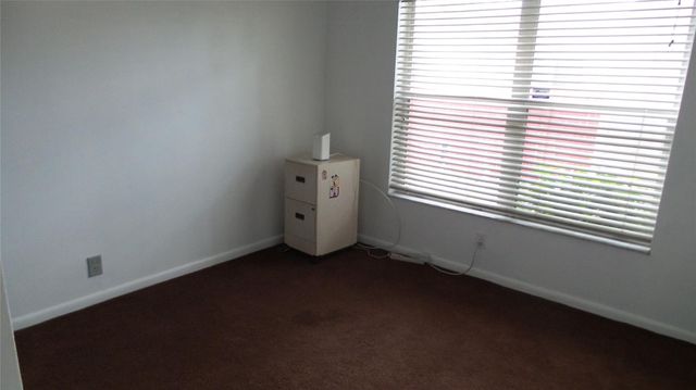 1073 SW 119th Ave, Davie, FL 33325