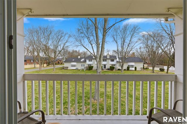 42450 Sheldon Place 212, Clinton Township, MI 48038