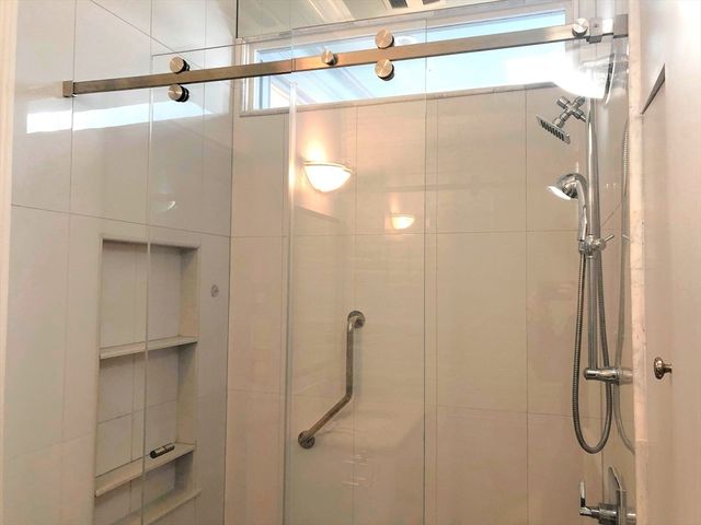 88 Charles 6, Boston, MA 02114