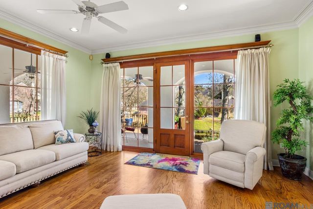 652 Plantation Ridge Ln, Baton Rouge, LA 70810