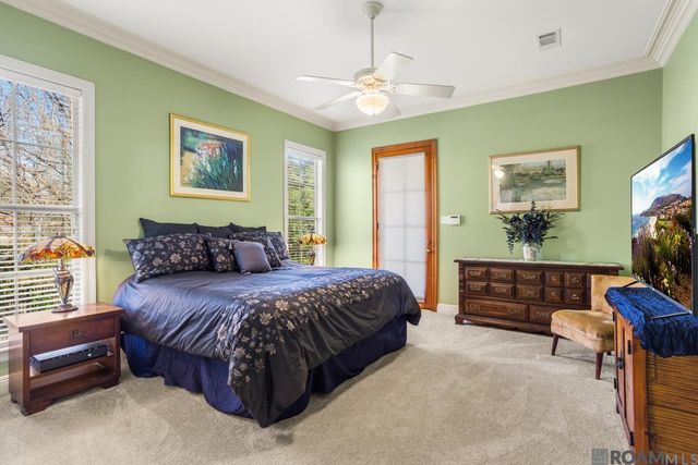 652 Plantation Ridge Ln, Baton Rouge, LA 70810