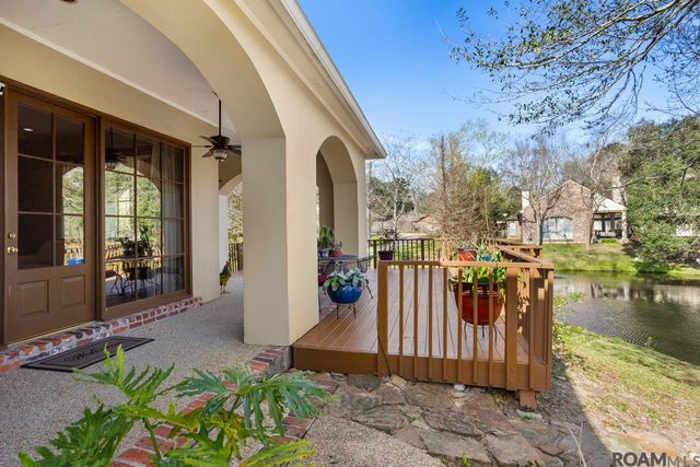 652 Plantation Ridge Ln, Baton Rouge, LA 70810