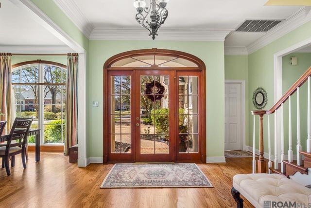 652 Plantation Ridge Ln, Baton Rouge, LA 70810