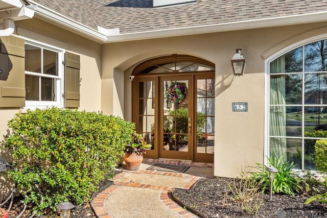 652 Plantation Ridge Ln, Baton Rouge, LA 70810