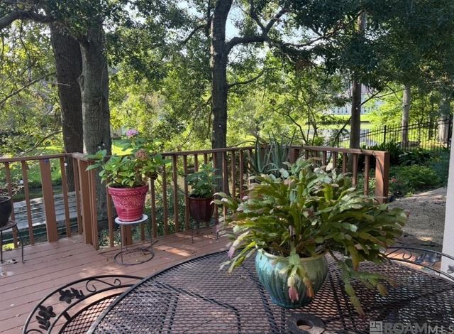 652 Plantation Ridge Ln, Baton Rouge, LA 70810