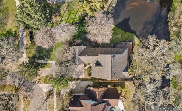 652 Plantation Ridge Ln, Baton Rouge, LA 70810