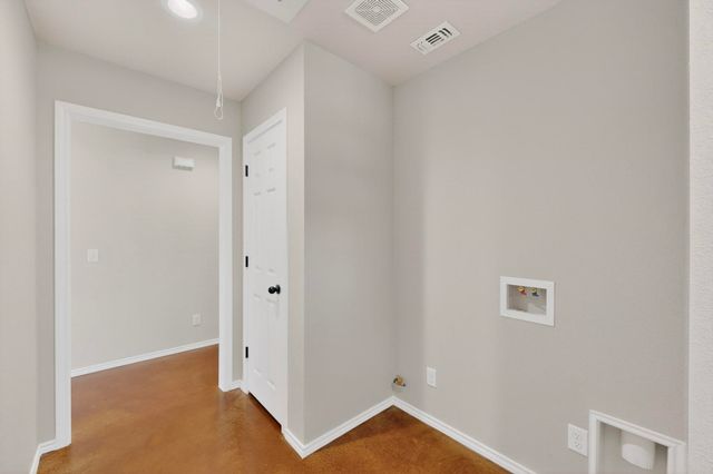 1471 W Kaufman Street, Paris, TX 75460