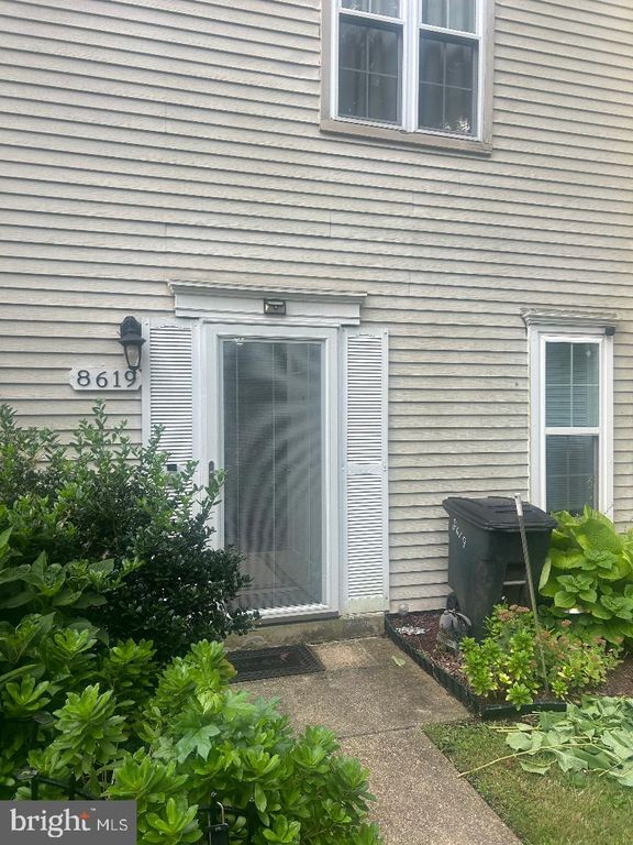 8619 CIPRIANO SPRINGS CT, Lanham, MD 20706