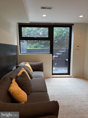 3609 R ST NW, Washington, DC 20007