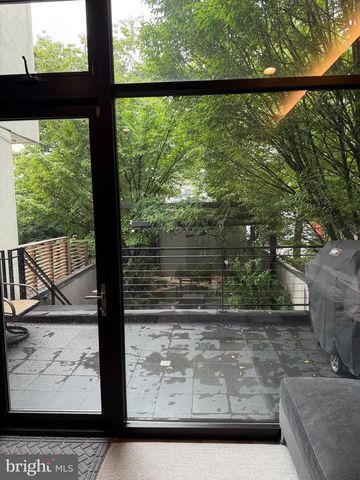 3609 R ST NW, Washington, DC 20007