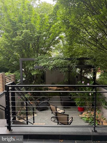 3609 R ST NW, Washington, DC 20007