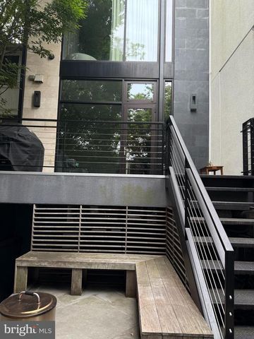 3609 R ST NW, Washington, DC 20007