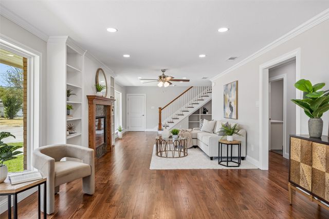 1231 S Montclair Avenue, Dallas, TX 75208