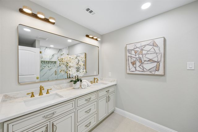 1231 S Montclair Avenue, Dallas, TX 75208