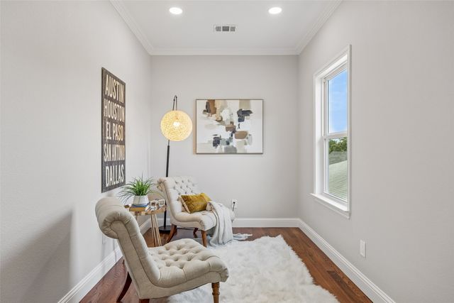 1231 S Montclair Avenue, Dallas, TX 75208