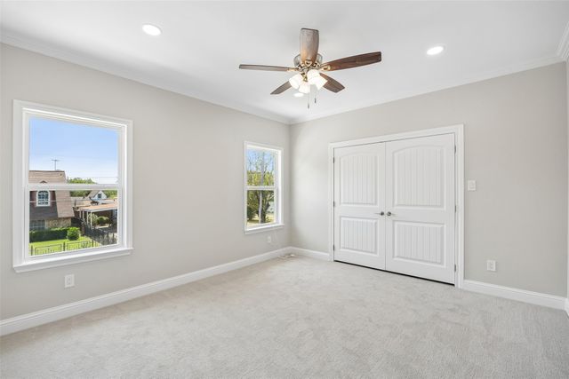1231 S Montclair Avenue, Dallas, TX 75208