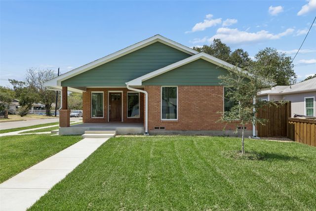 1231 S Montclair Avenue, Dallas, TX 75208