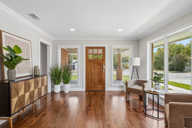 1231 S Montclair Avenue, Dallas, TX 75208