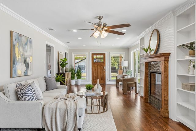 1231 S Montclair Avenue, Dallas, TX 75208