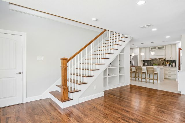 1231 S Montclair Avenue, Dallas, TX 75208
