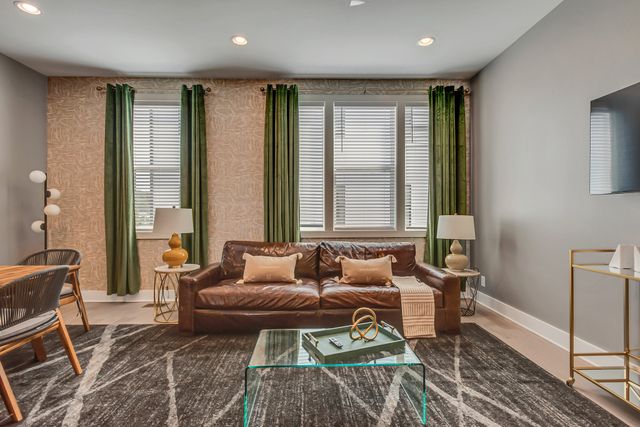 2176 Carson St Apt 20, Nashville, TN 37211