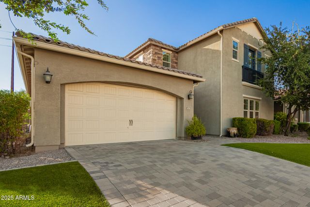 4318 S REDCLIFFE Drive, Gilbert, AZ 85297