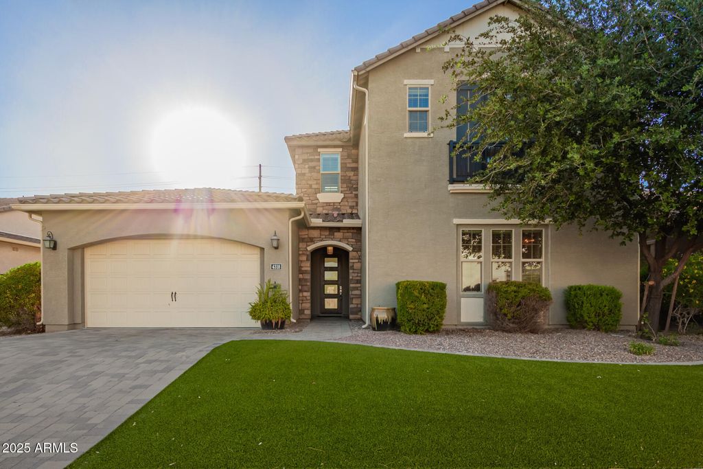 4318 S REDCLIFFE Drive, Gilbert, AZ 85297 — photo 2