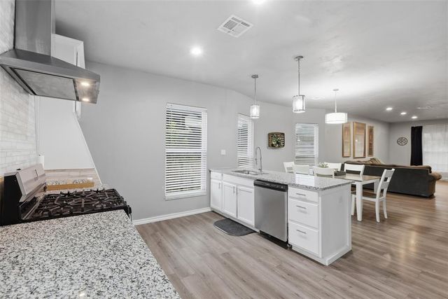 2015 N Youngs Boulevard, Oklahoma City, OK 73107