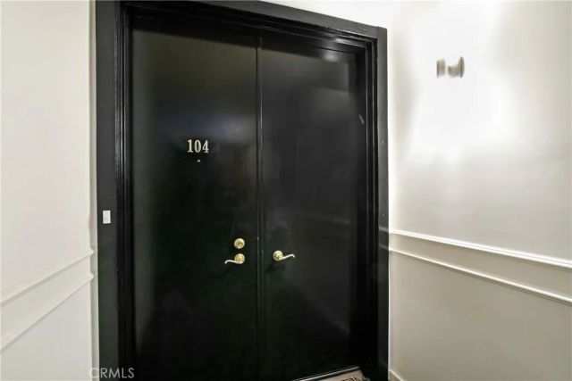 4949 Genesta Avenue 104, Encino, CA 91316