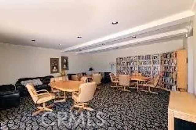 4949 Genesta Avenue 104, Encino, CA 91316