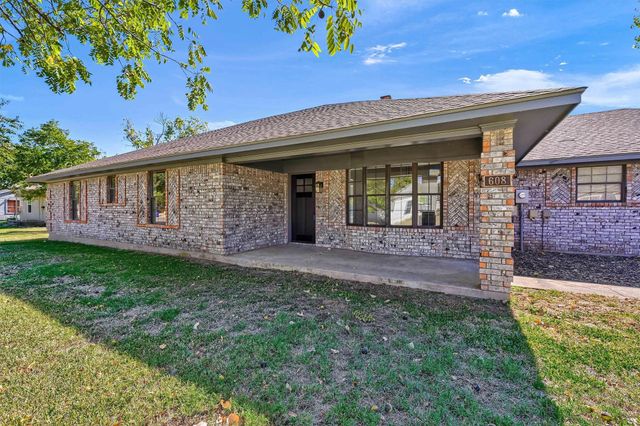608 North Avenue, Whitesboro, TX 76273