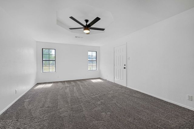608 North Avenue, Whitesboro, TX 76273