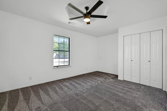 608 North Avenue, Whitesboro, TX 76273