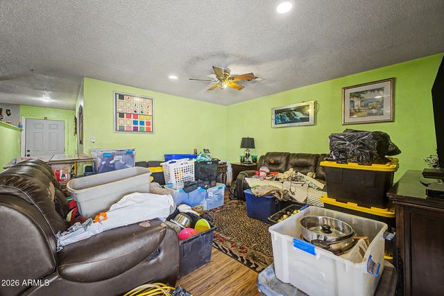 6014 W PINCHOT Avenue, Phoenix, AZ 85033
